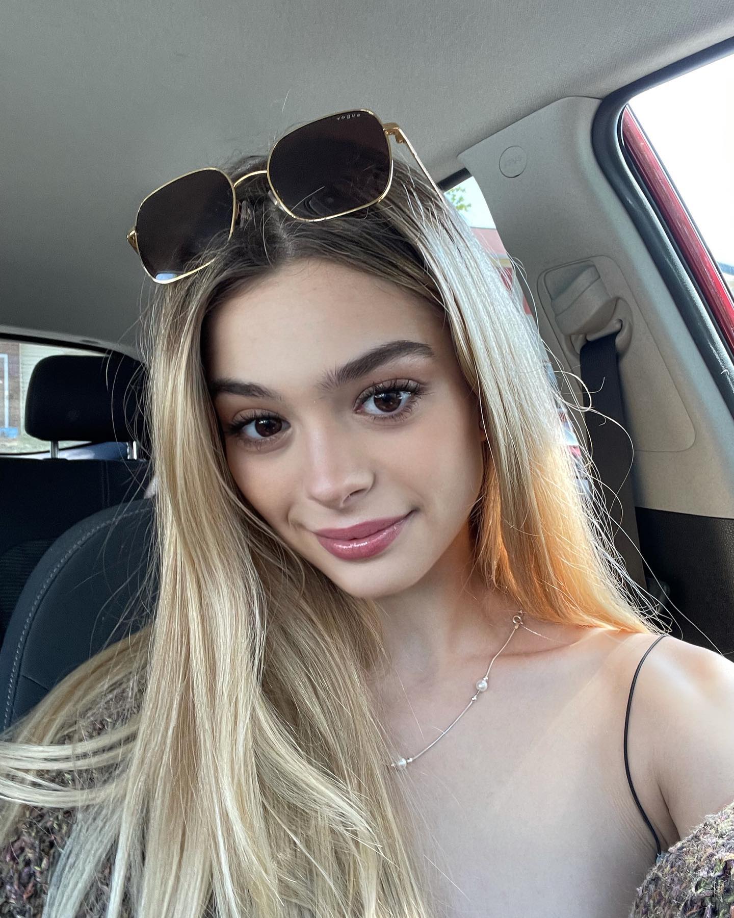 Who Is Molly Little? Age, Career, Net Worth, Height, Boyfriend and More